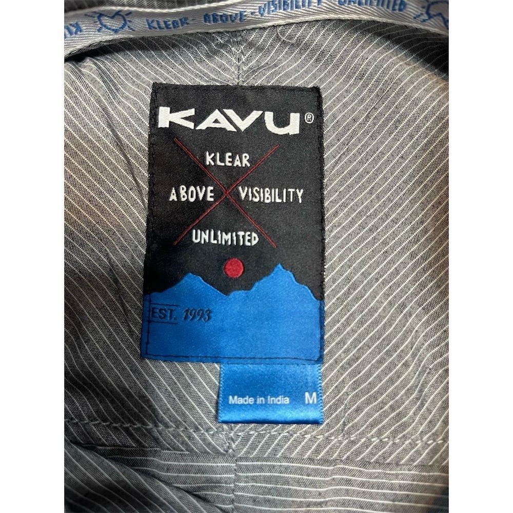 KAVU Men's Striped Short Sleeve Button-Up Shirt Gray Size M Casual - Picture 2 of 11